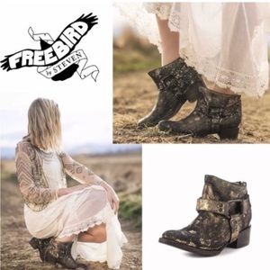 FreeBird Phlow Harness black and gold Boots